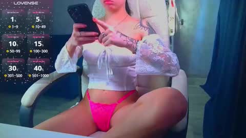 Snapshot of _pink__rabbit_ chatting on 02.04.26 Ilona online show from 02.04.26