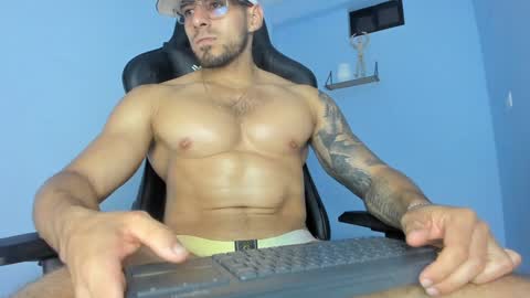 Snapshot of _poseidon1_ chatting on 02.01.25 Poseidon online show from 02.01.25
