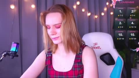 Snapshot of _ramona__ chatting on 12.26.24 im Amy online show from 12.26.24