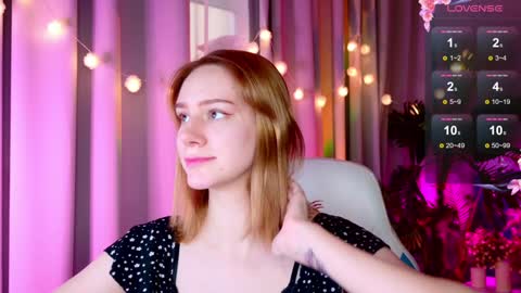 Snapshot of _ramona__ chatting on 01.03.25 im Amy online show from 01.03.25