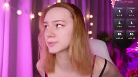 Snapshot of _ramona__ chatting on 01.13.25 im Amy online show from 01.13.25