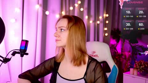 Snapshot of _ramona__ chatting on 01.14.25 im Amy online show from 01.14.25