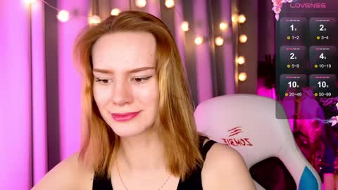 Snapshot of _ramona__ chatting on 01.16.25 im Amy online show from 01.16.25