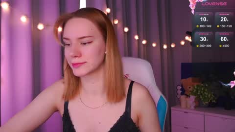 Snapshot of _ramona__ chatting on 01.31.25 im Amy online show from 01.31.25