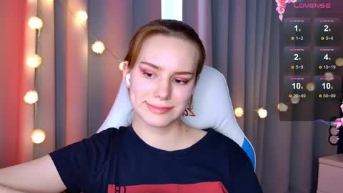 Snapshot of _ramona__ chatting on 02.10.25 im Amy online show from 02.10.25