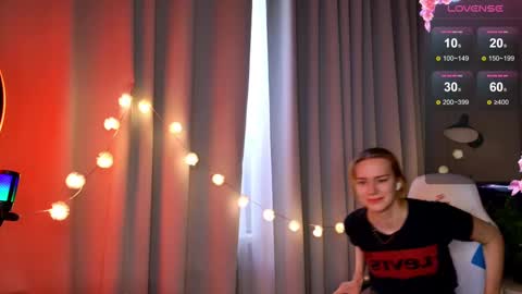 Snapshot of _ramona__ chatting on 02.13.25 im Amy online show from 02.13.25