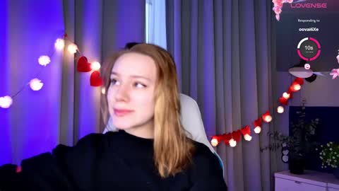 Snapshot of _ramona__ chatting on 02.15.25 im Amy online show from 02.15.25