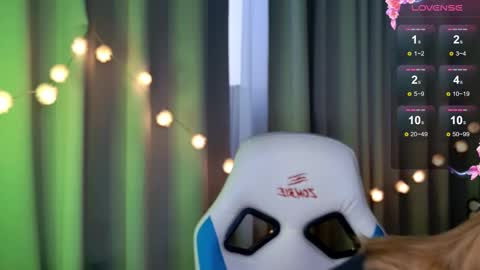 Snapshot of _ramona__ chatting on 02.21.25 im Amy online show from 02.21.25