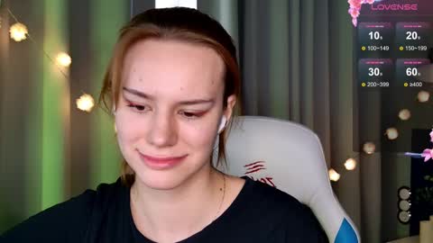 Snapshot of _ramona__ chatting on 02.21.25 im Amy online show from 02.21.25