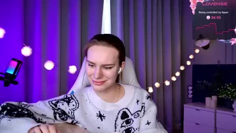 Snapshot of _ramona__ chatting on 03.02.25 im Amy online show from 03.02.25