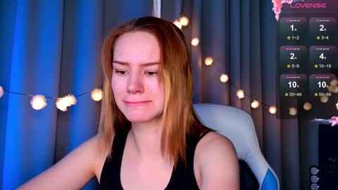 Snapshot of _ramona__ chatting on 03.10.25 im Amy online show from 03.10.25