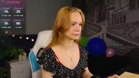 Snapshot of _ramona__ chatting on 09.17.25 im Amy online show from 09.17.25