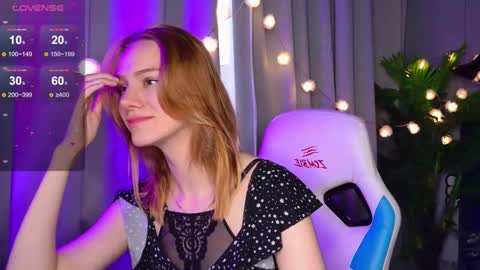 Snapshot of _ramona__ chatting on 09.20.25 im Amy online show from 09.20.25