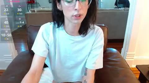Snapshot of _ravencoxx_ chatting on 07.23.26 Raven online show from 07.23.26