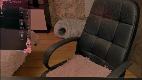 _red__fox__ online show from 01.28.25