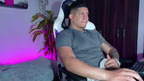 Roberto online show from 11.12.25