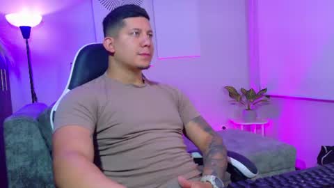 Snapshot of _robertobaggio chatting on 07.22.26 Roberto online show from 07.22.26