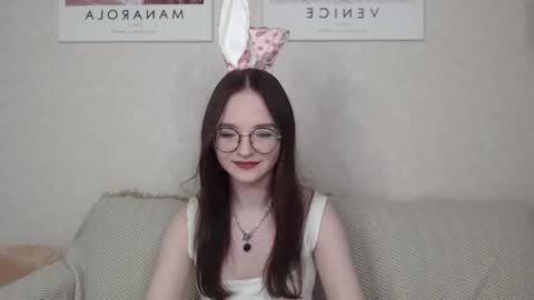 Snapshot of _s1cilia chatting on 10.03.25 SICILIA online show from 10.03.25