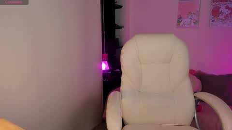   online show from 03.19.26