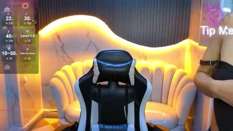 Samantha online show from 10.24.25