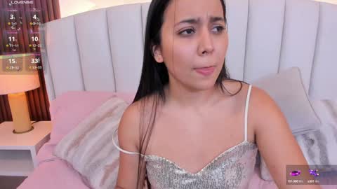 Snapshot of _sammy_fit chatting on 12.21.24 Antonella online show from 12.21.24
