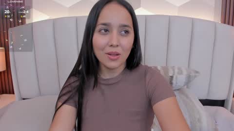 Snapshot of _sammy_fit chatting on 02.06.25 Antonella online show from 02.06.25