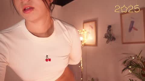 Snapshot of _samycute chatting on 01.02.25 Samy. online show from 01.02.25