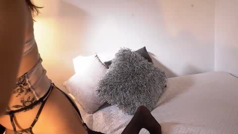 Snapshot of _samycute chatting on 10.28.25 Samy. online show from 10.28.25