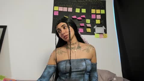 Snapshot of _saraaparker_ chatting on 05.28.26 Sarita online show from 05.28.26