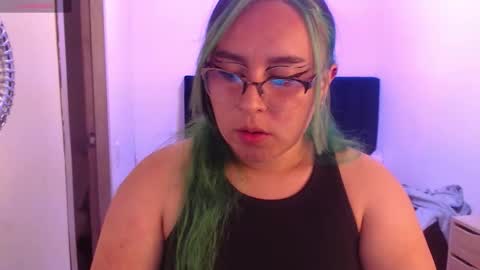 Sasha Greey online show from 10.20.25