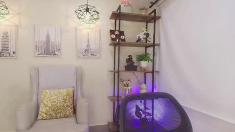 Sassy Girl online show from 04.17.26