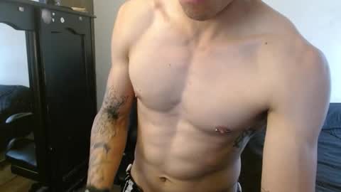 Snapshot of _schnnneider_ chatting on 09.29.25 SCHNEIDER online show from 09.29.25