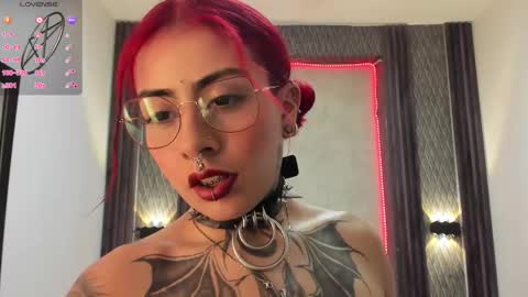 Selene online show from 02.17.25