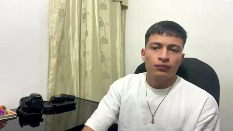 Juan Pablo-independent model online show from 01.18.25