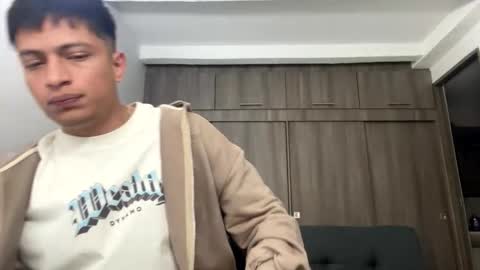 Juan Pablo-independent model online show from 02.08.26