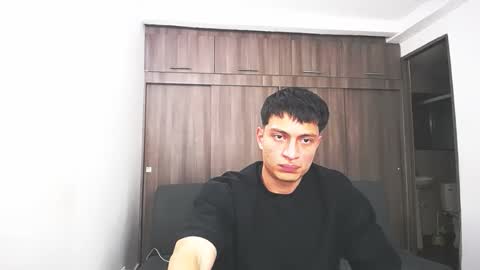 Juan Pablo-independent model online show from 03.22.26