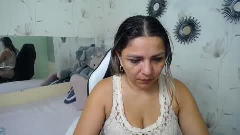 Snapshot of _sexyredhead_ chatting on 10.20.25 KATA online show from 10.20.25