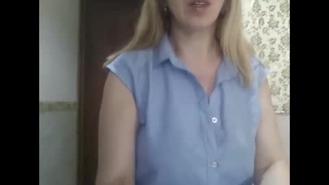 Snapshot of _sexyxsveta_ chatting on 11.03.25 SexyXSveta online show from 11.03.25