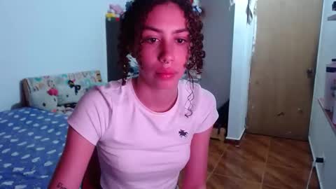 Snapshot of _shanellxxx chatting on 05.15.26 _shanellxxx online show from 05.15.26