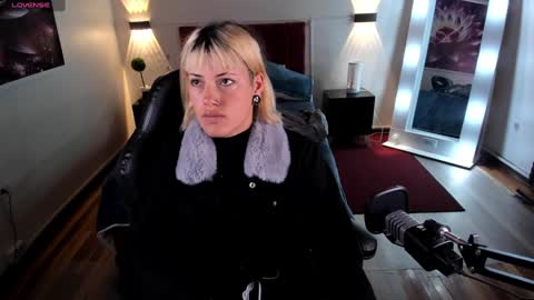 _sharlotte777 online show from 01.17.25