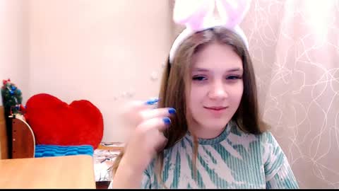 Snapshot of _shy_bunny__ chatting on 01.21.25 Mari online show from 01.21.25
