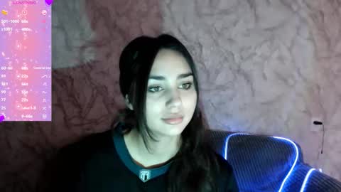Snapshot of _shynikki chatting on 10.14.25 _shynikki online show from 10.14.25