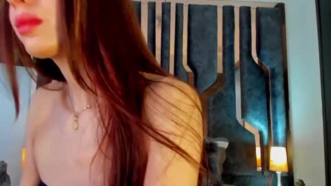 _silvia_vega_ online show from 12.26.24