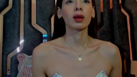 _silvia_vega_ online show from 03.05.25