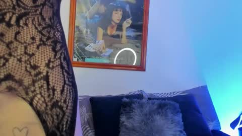 Snapshot of _silvia_vega_ chatting on 04.02.26 _silvia_vega_ online show from 04.02.26