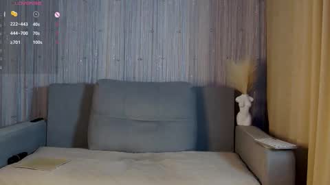 Snapshot of _smetanka_ chatting on 10.08.25 _smetanka_ online show from 10.08.25