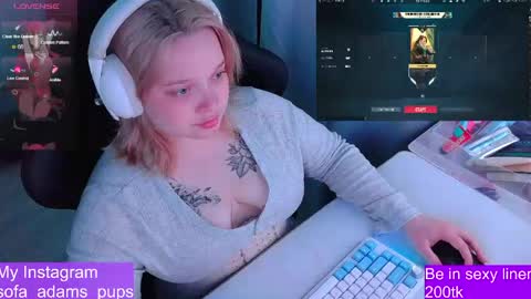 Snapshot of _sofia_adam_ chatting on 05.27.26 pups online show from 05.27.26
