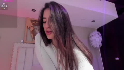    640  200   online show from 01.08.25