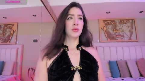    640  200   online show from 09.18.25