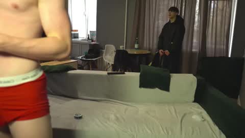 OLIVERpvt is open online show from 10.05.25